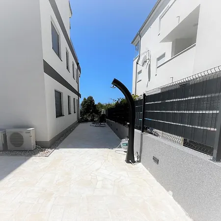 Solis Apartment *